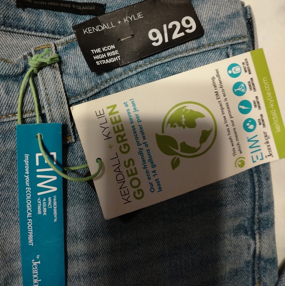 Pants - Picture 3 of 4